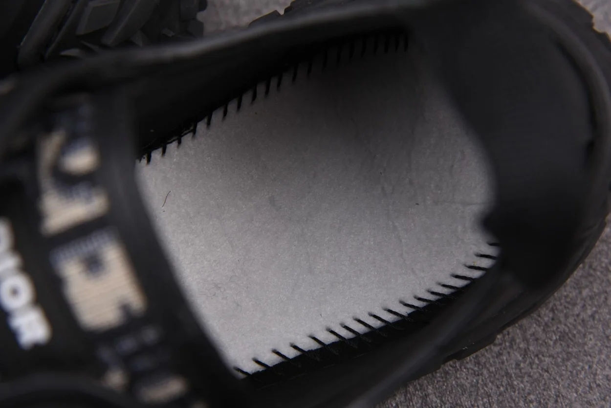 디올 B28 디오리존 스니커즈