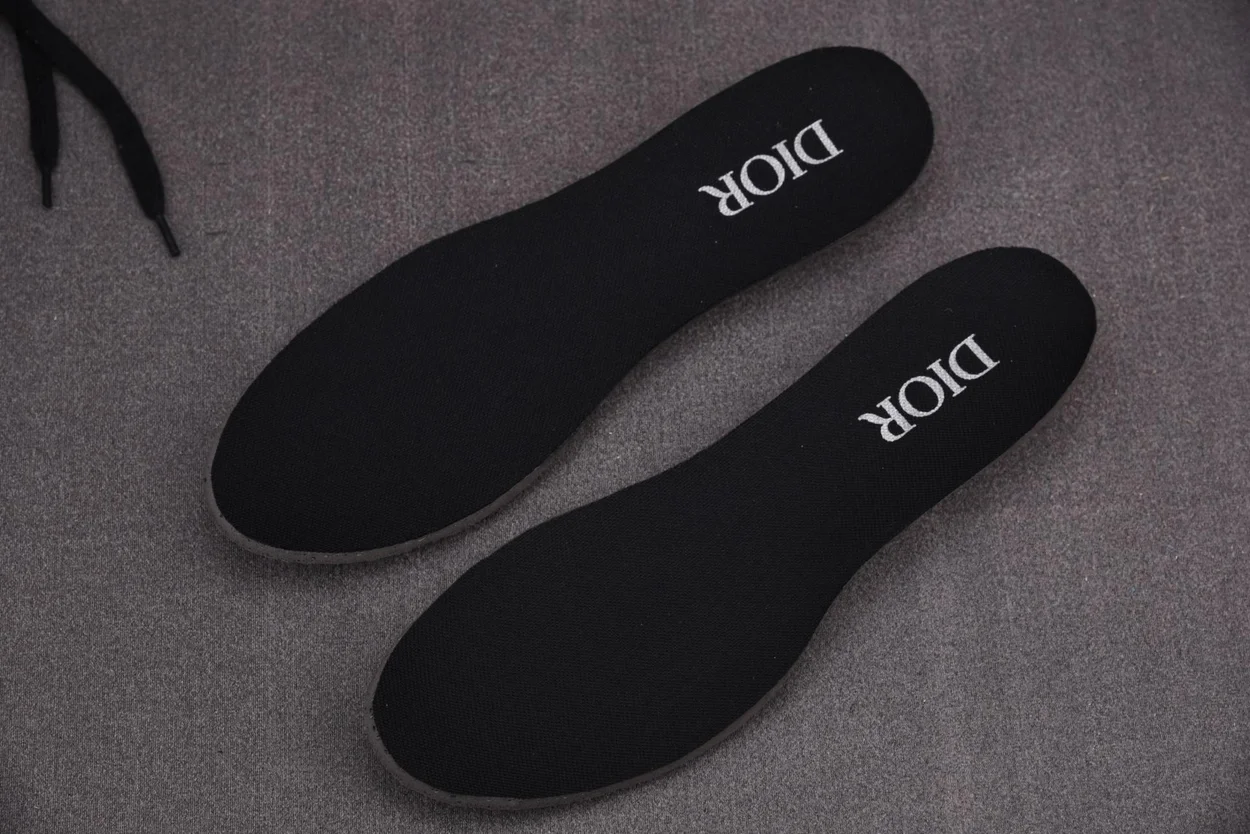 디올 B28 디오리존 스니커즈