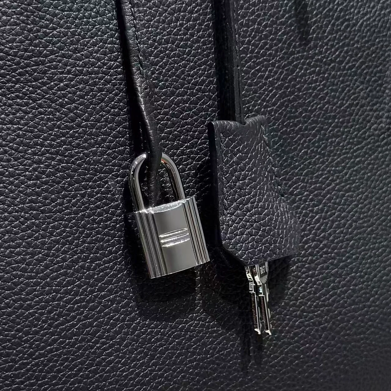 에르메스 버킨 30 Noir Togo 백 실버