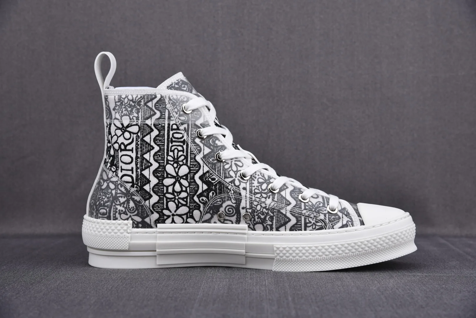 디올 x 숀 B23 하이탑 스니커즈 상세 이미지 2