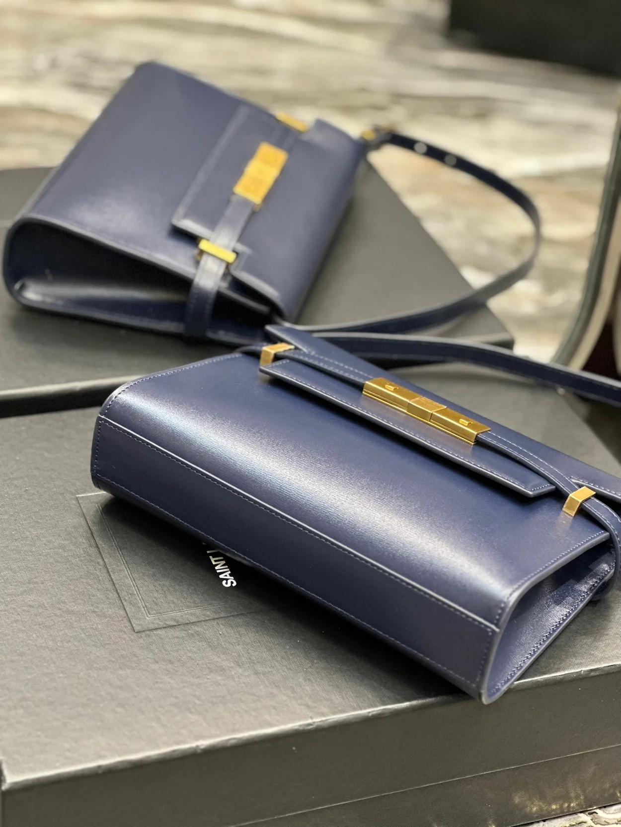 생로랑 맨해튼 스몰 숄더백 블루