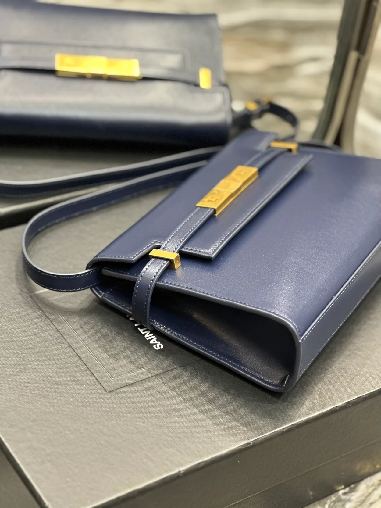 생로랑 맨해튼 스몰 숄더백 블루