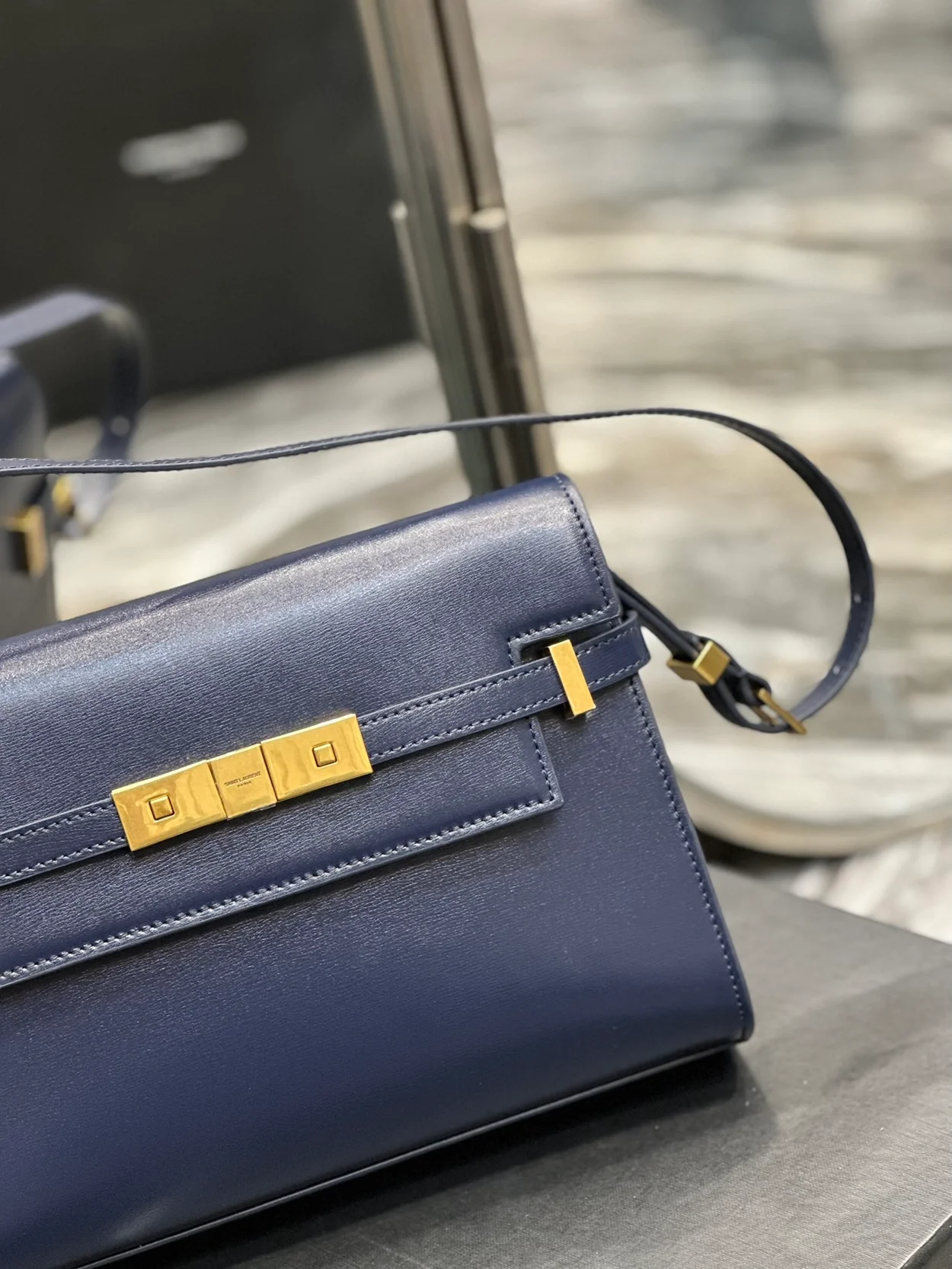 생로랑 맨해튼 스몰 숄더백 블루