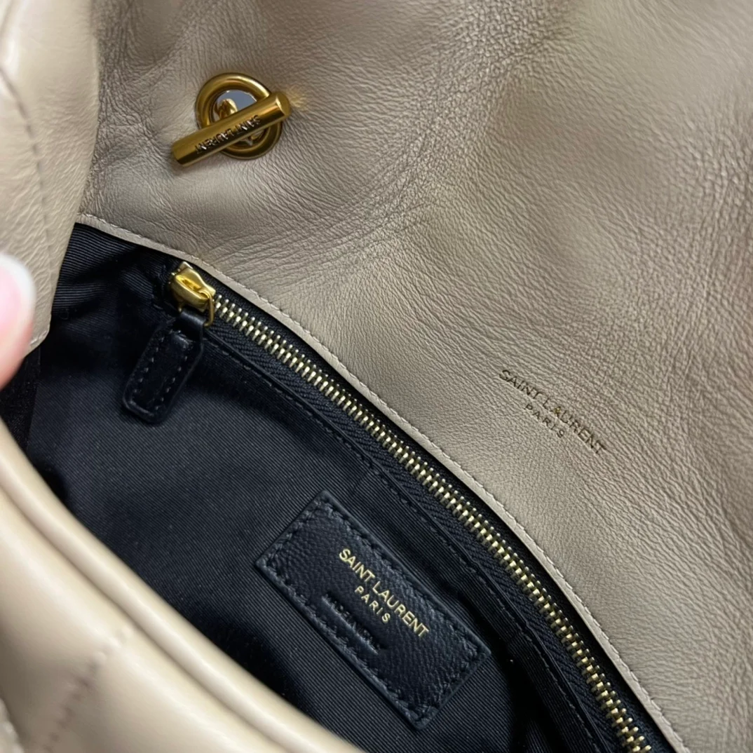 생로랑 PUFFER 레더 숄더백 베이지 골드