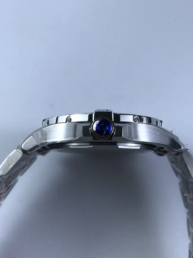 브라이틀링 어벤져 43mm 블랙다이얼 브슬 상세 이미지 5