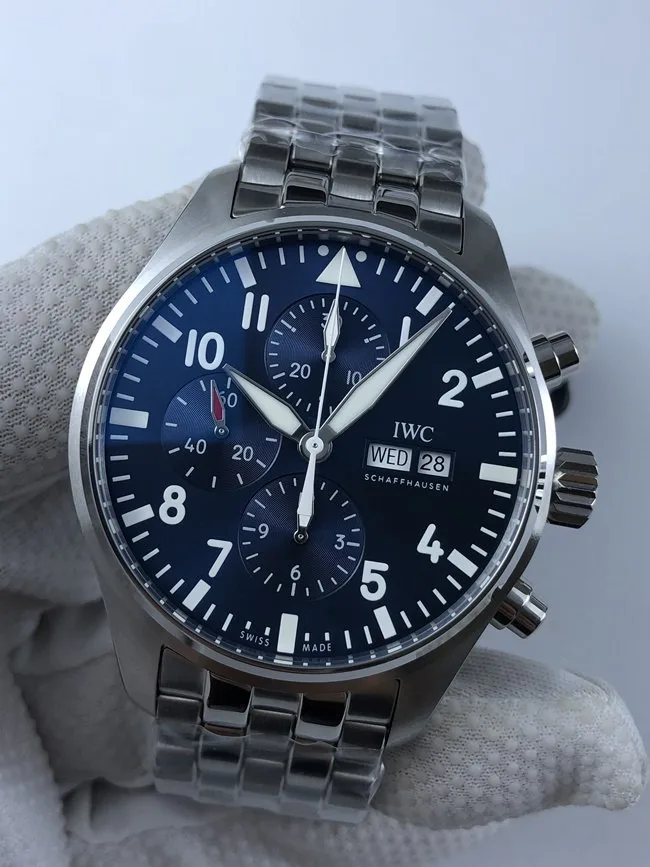 IWC 파일럿 크로노그래프 어린왕자 브슬다이얼 상세 이미지 2