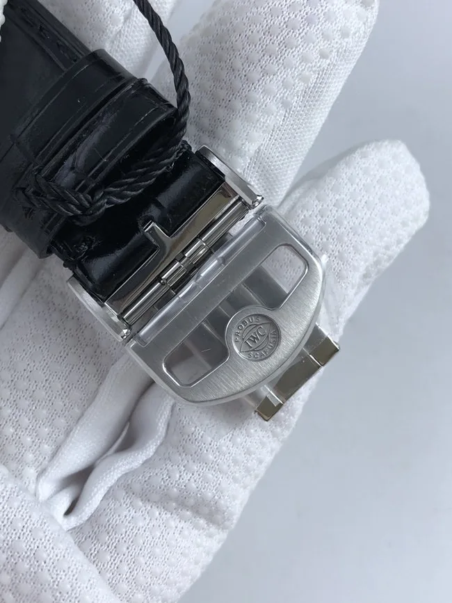 IWC 포르투기저 크로노그래프 블루다이얼 상세 이미지 6