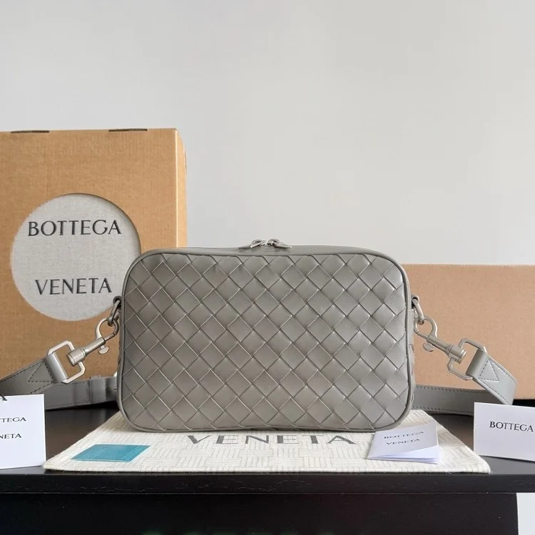 보테가베네타 크로스 카메라백 755923
