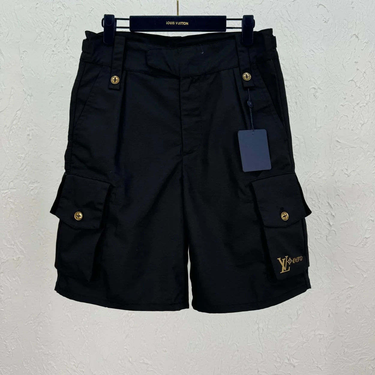 루이비통 코튼 유틸리티 카고 쇼츠 1AFJ52