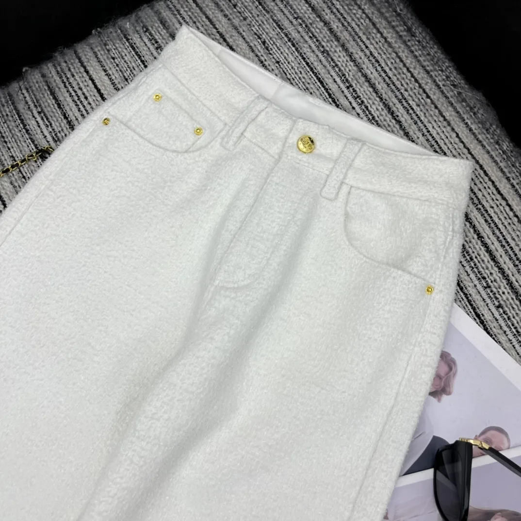 샤넬 로고 메탈 데님 팬츠 화이트 상세 이미지 4
