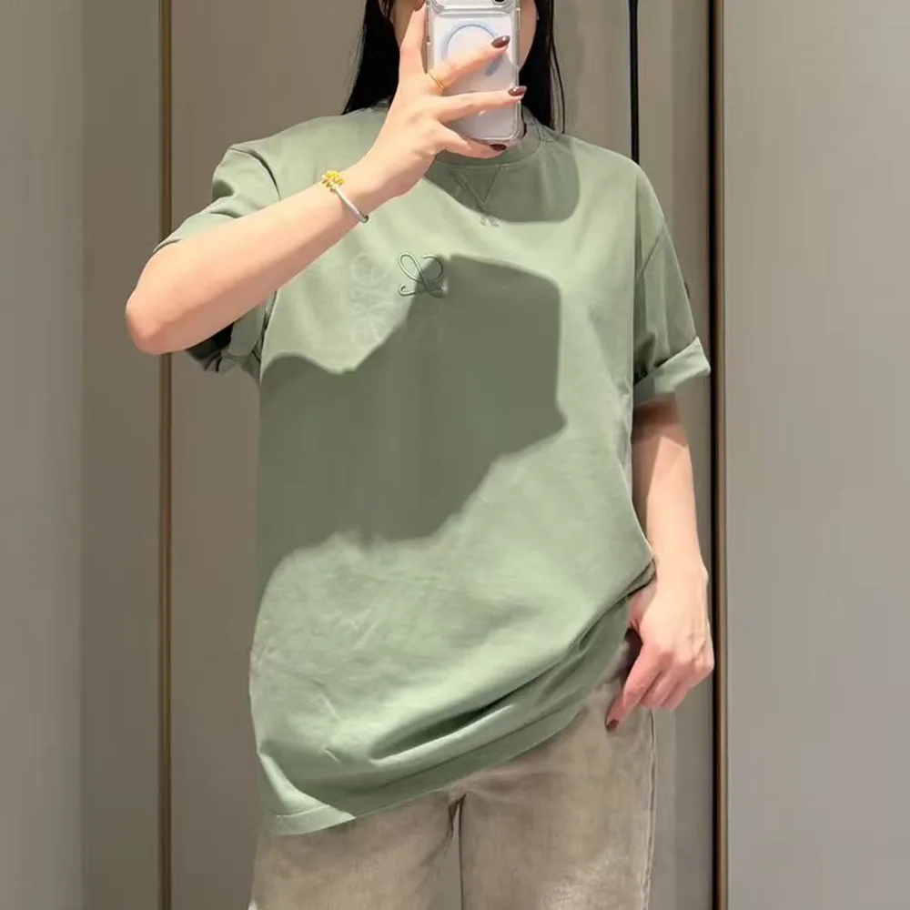 로에베 자수 로고 레터 크루넥 반팔 티셔츠 (2color) 상세 이미지 4