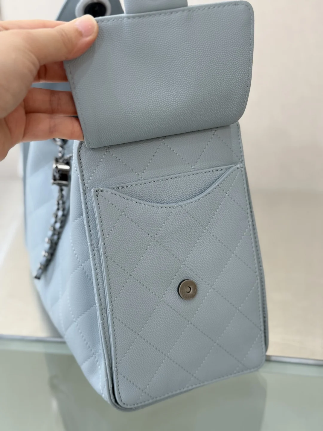 샤넬 26C 호보 언더암 백 블루