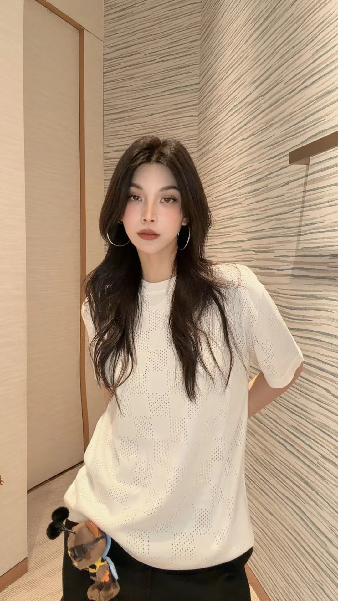 루이비통 체커 보드 티셔츠 화이트