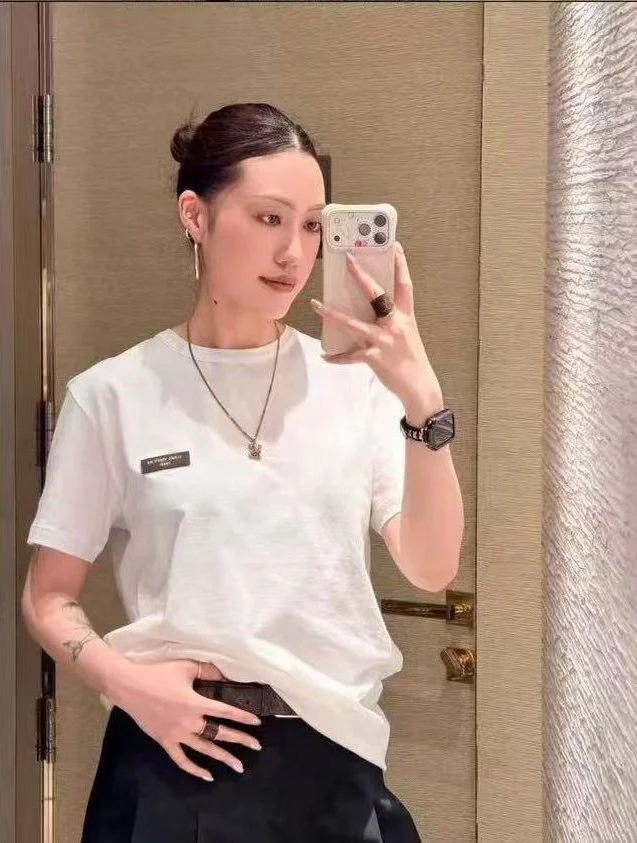 남녀공용 루이비통 슬림 핏 시그니처 티셔츠 화이트