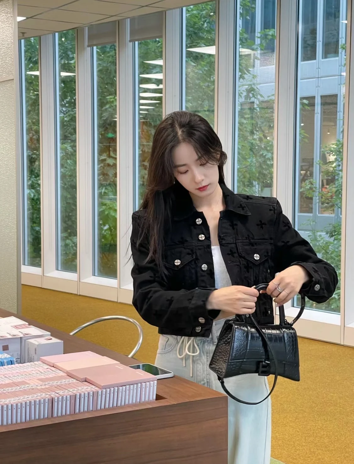 발렌시아가 아워글래스 스몰 탑 핸들 백