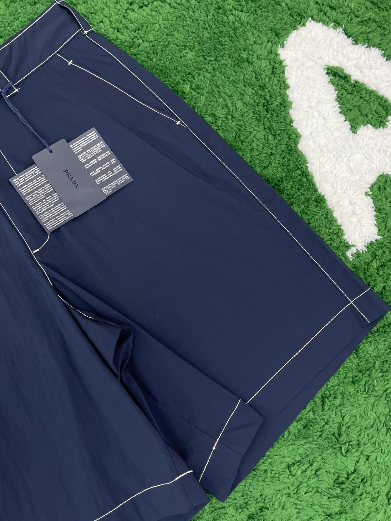 프라다 스트레치 포플린 버뮤다 쇼츠