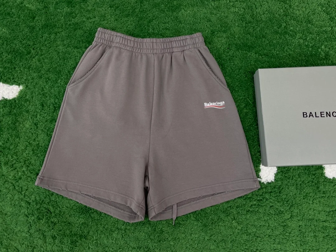 발렌시아가 폴리티컬 캠페인 라지 핏 스웨트 쇼츠 카키