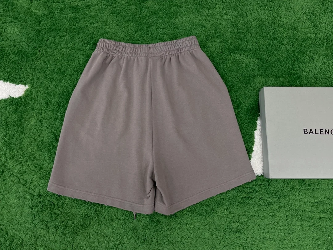 발렌시아가 폴리티컬 캠페인 라지 핏 스웨트 쇼츠 카키