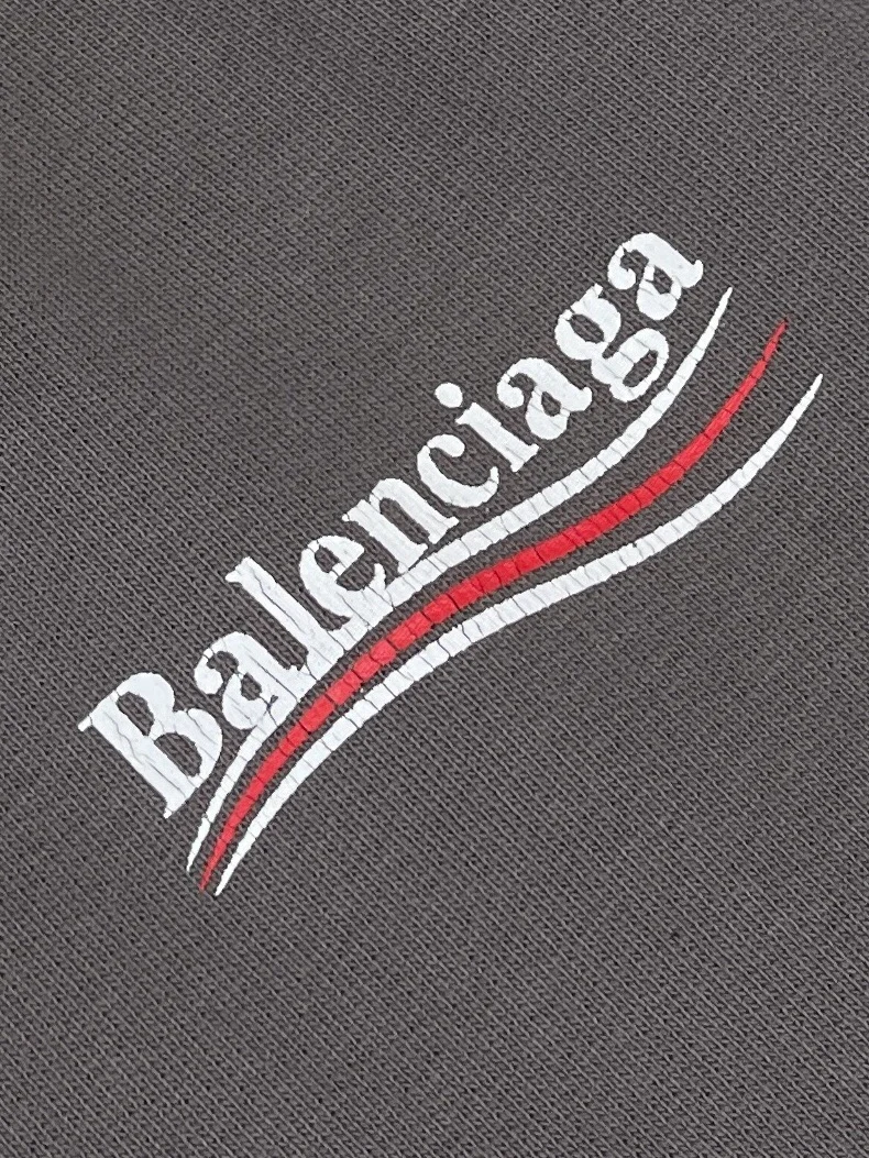 발렌시아가 폴리티컬 캠페인 라지 핏 스웨트 쇼츠 카키