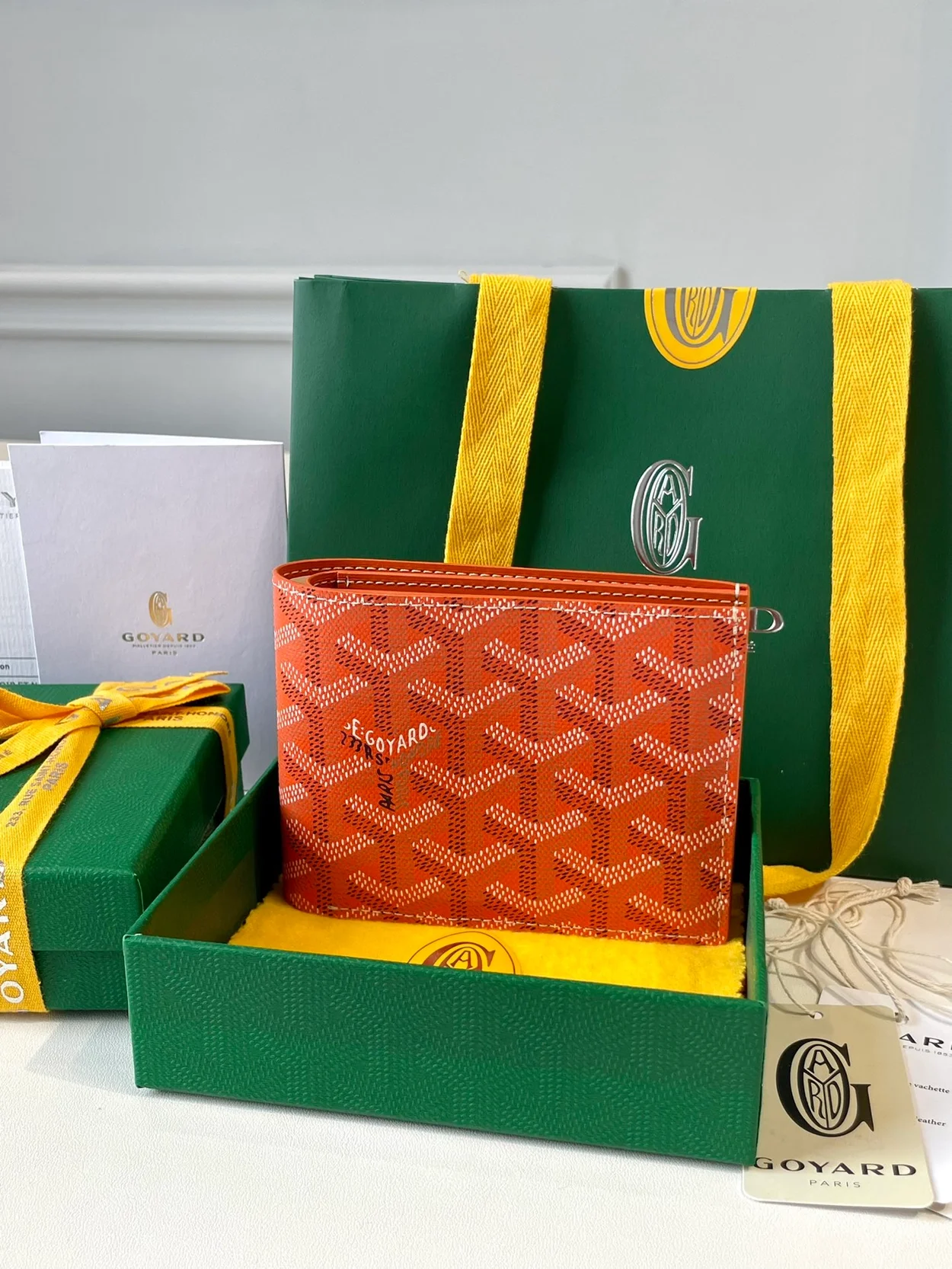 고야드 빅투아르 지갑 오렌지