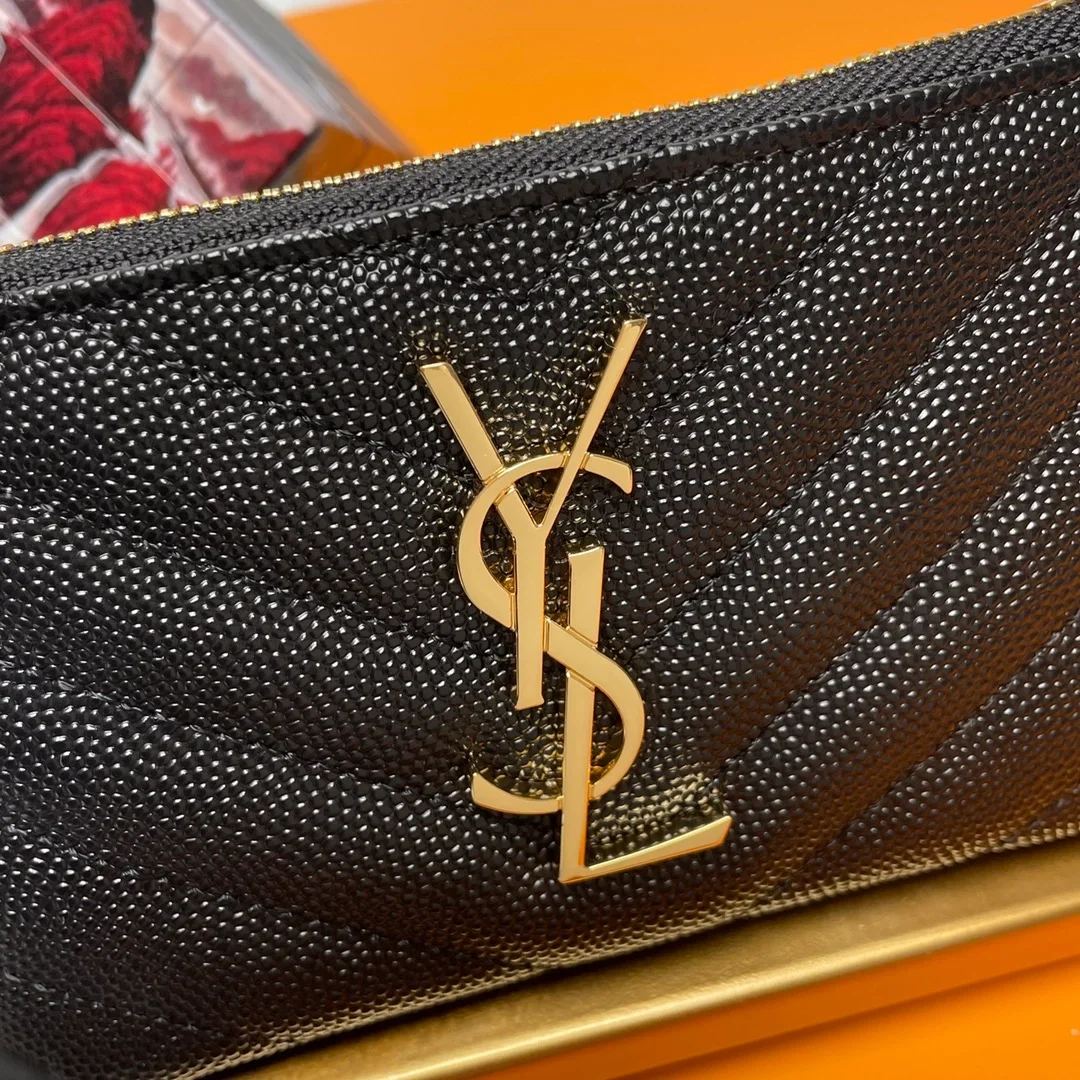 생로랑 마틀라세 프라그망 케이스 골드