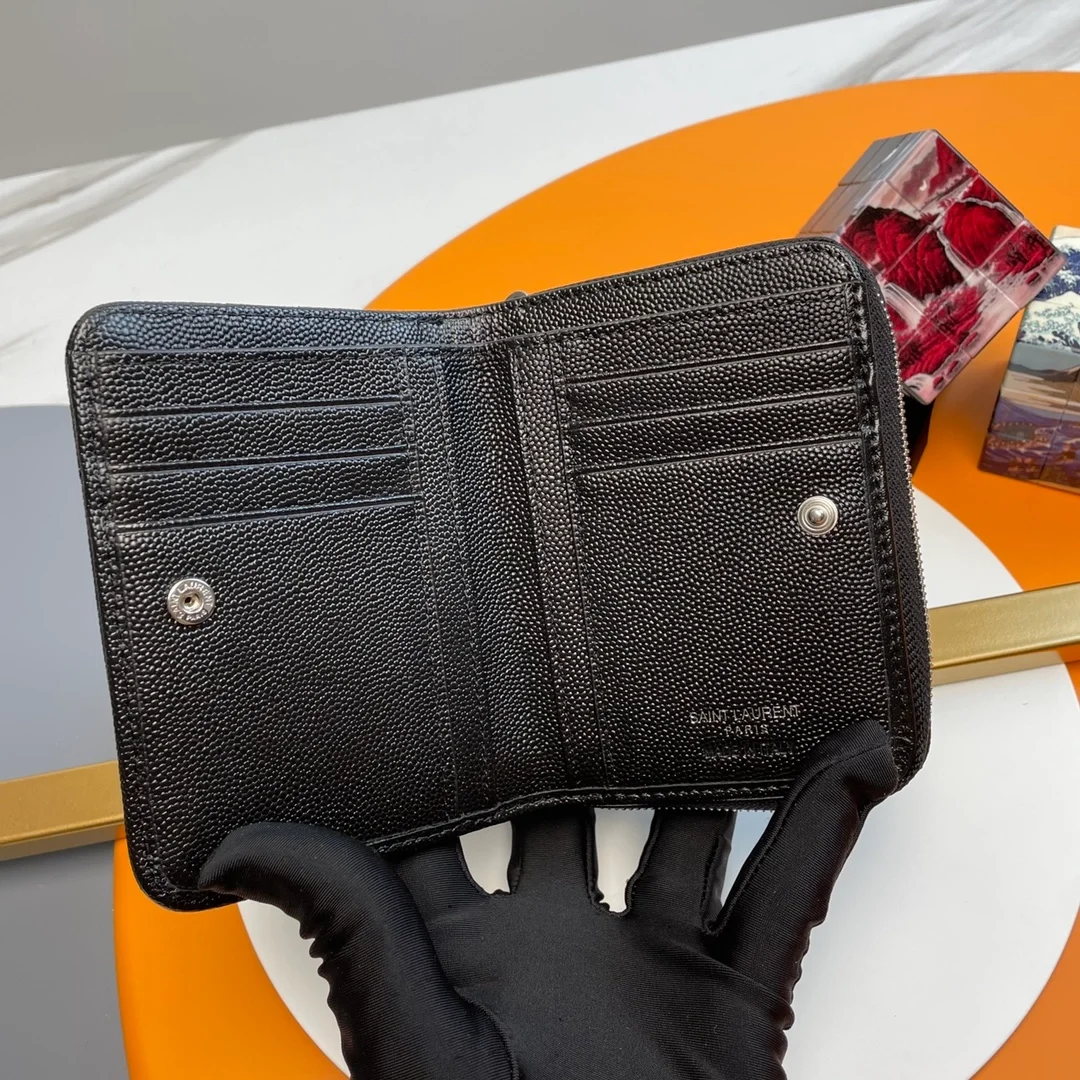 생로랑 컴팩트 지퍼 어라운드 월릿 실버