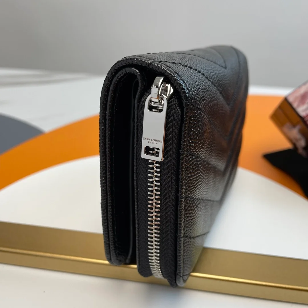 생로랑 컴팩트 지퍼 어라운드 월릿 실버