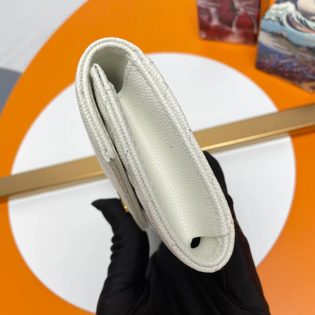 생로랑 엔벨로프 스몰 지갑 화이트 골드