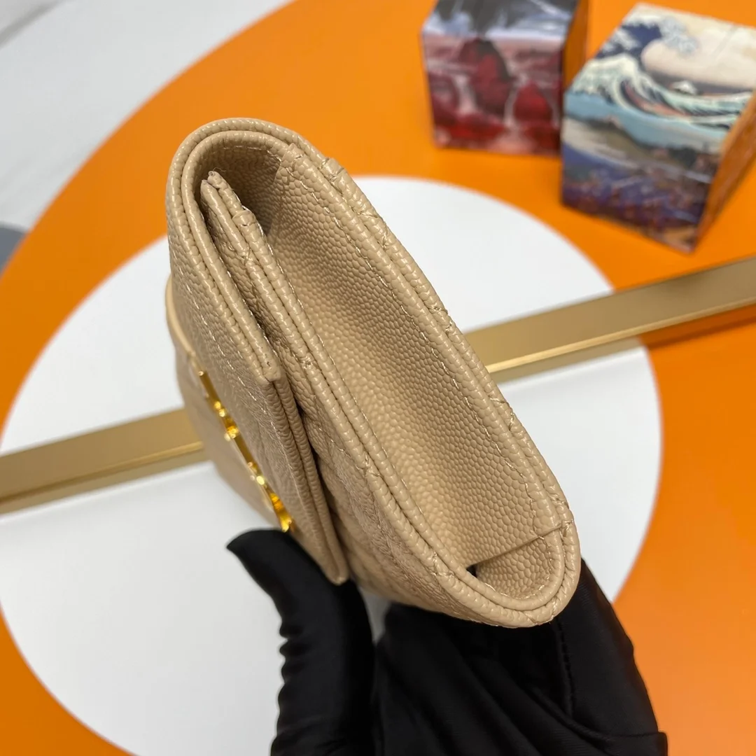 생로랑 엔벨로프 스몰 지갑 베이지 골드