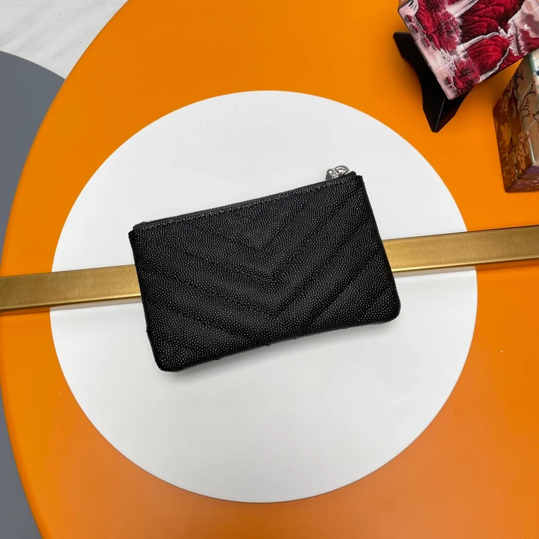 생로랑 마틀라세 프라그망 케이스 실버