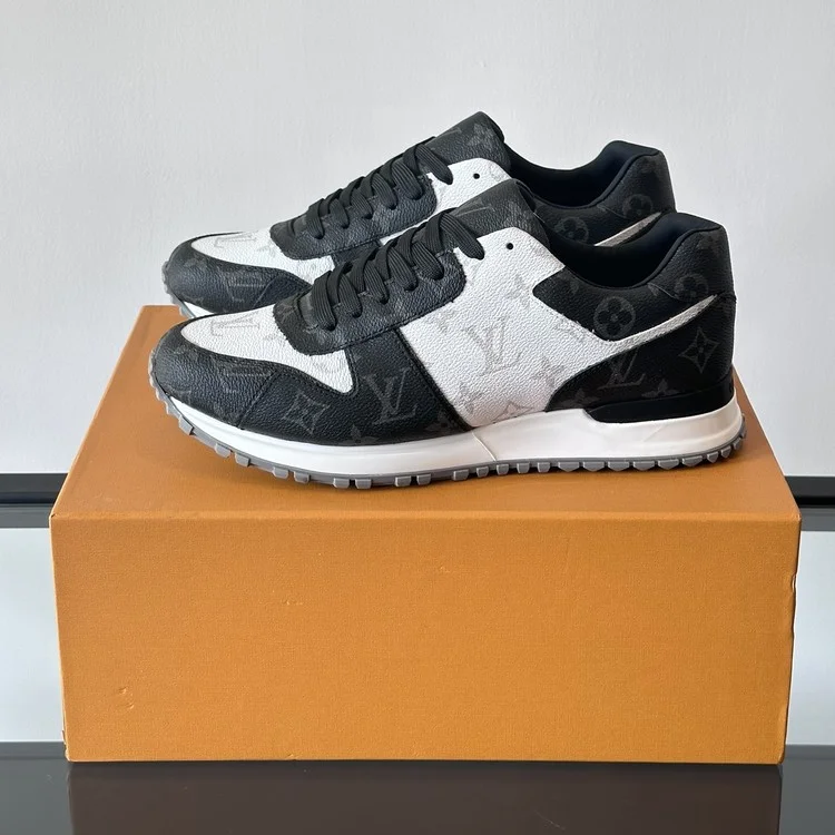 루이비통 런 어웨이 스니커즈