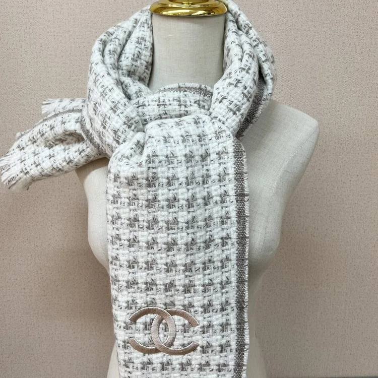 샤넬 cc 로고 머플러 울 100%