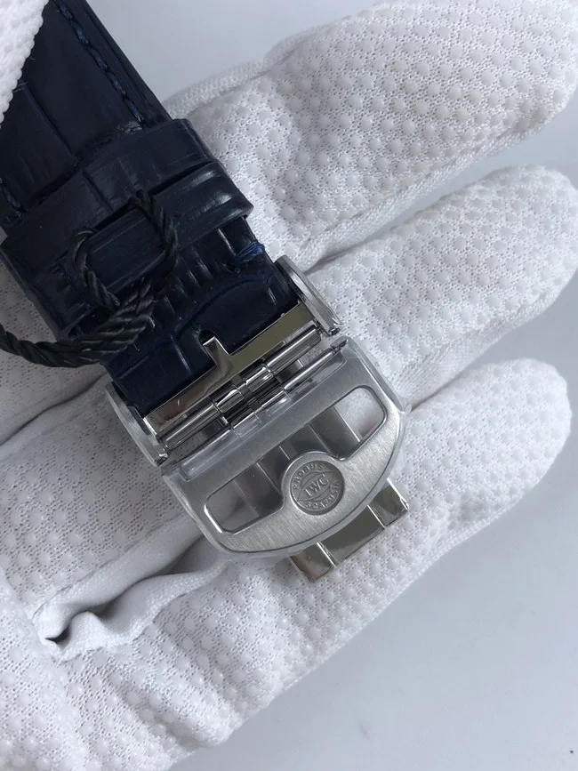 IWC 포르투기저 화이트다이얼 블루핸즈 버티컬