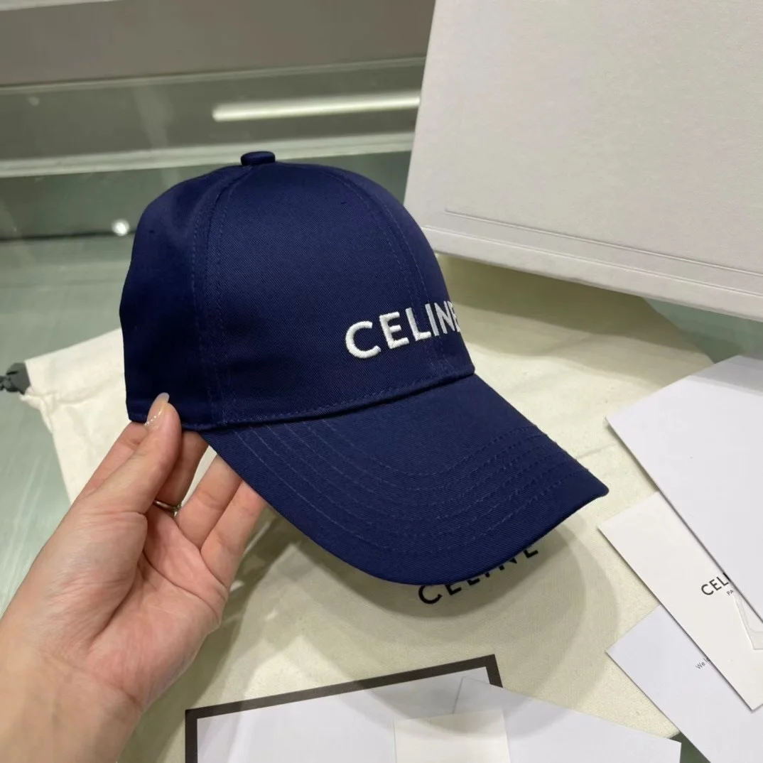 셀린느 자수 로고 코튼 베이스 볼캡 네이비