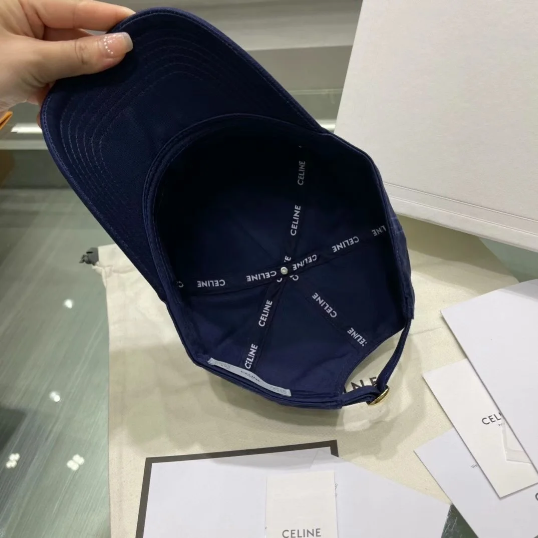 셀린느 자수 로고 코튼 베이스 볼캡 네이비