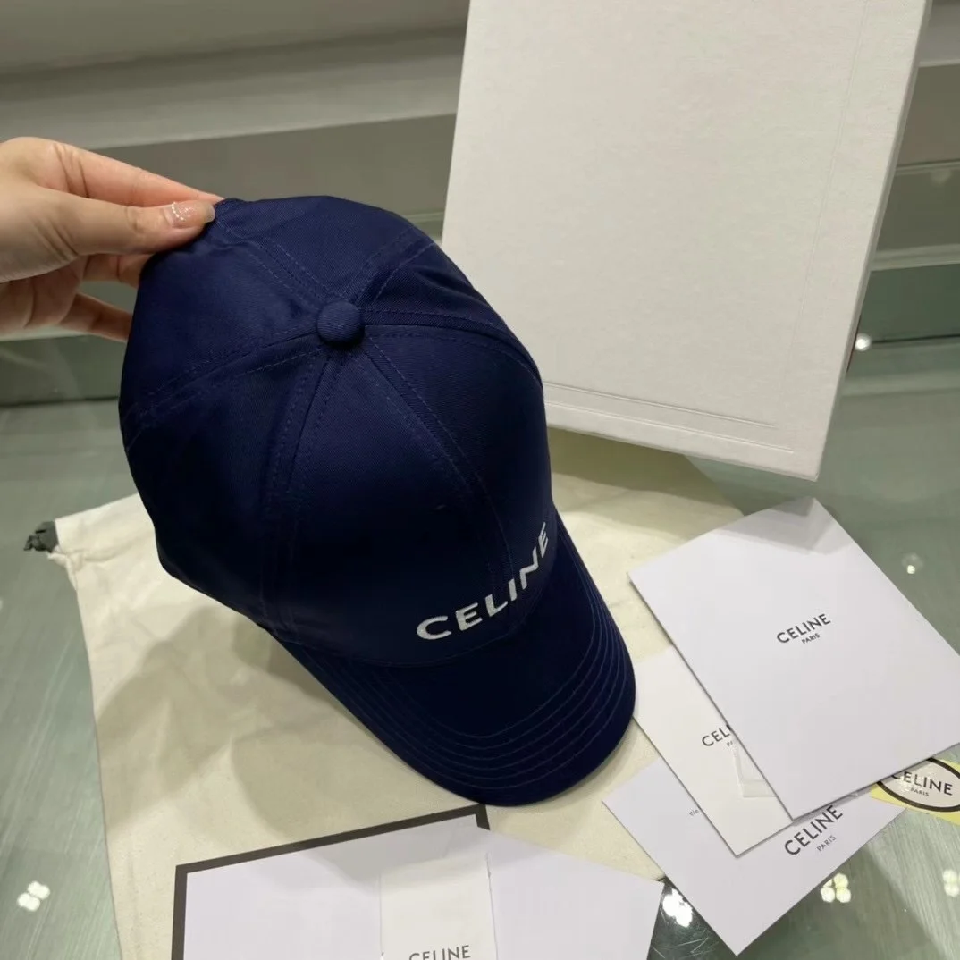 셀린느 자수 로고 코튼 베이스 볼캡 네이비