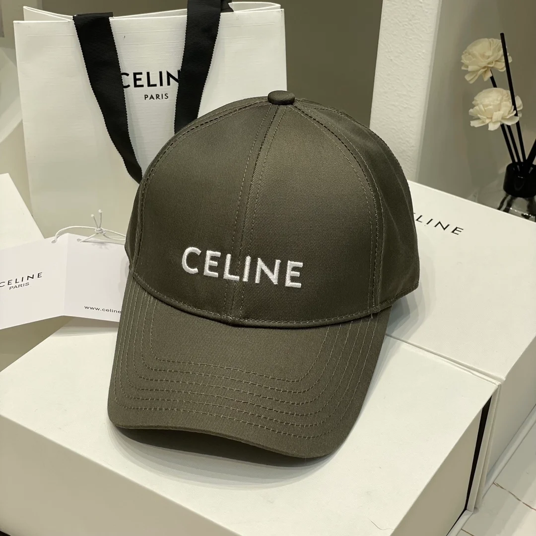 셀린느 자수 로고 코튼 베이스 볼캡 카키