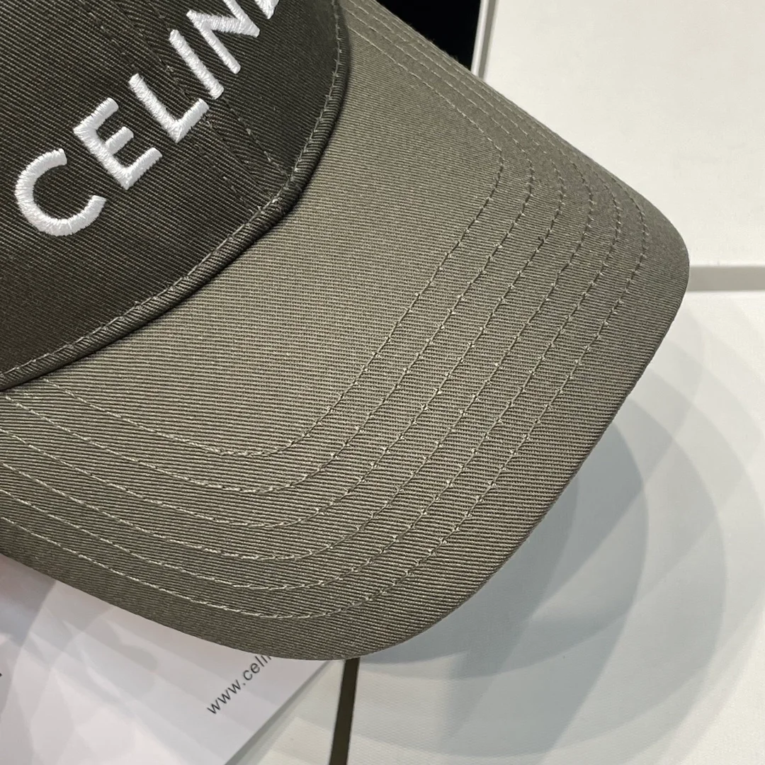 셀린느 자수 로고 코튼 베이스 볼캡 카키