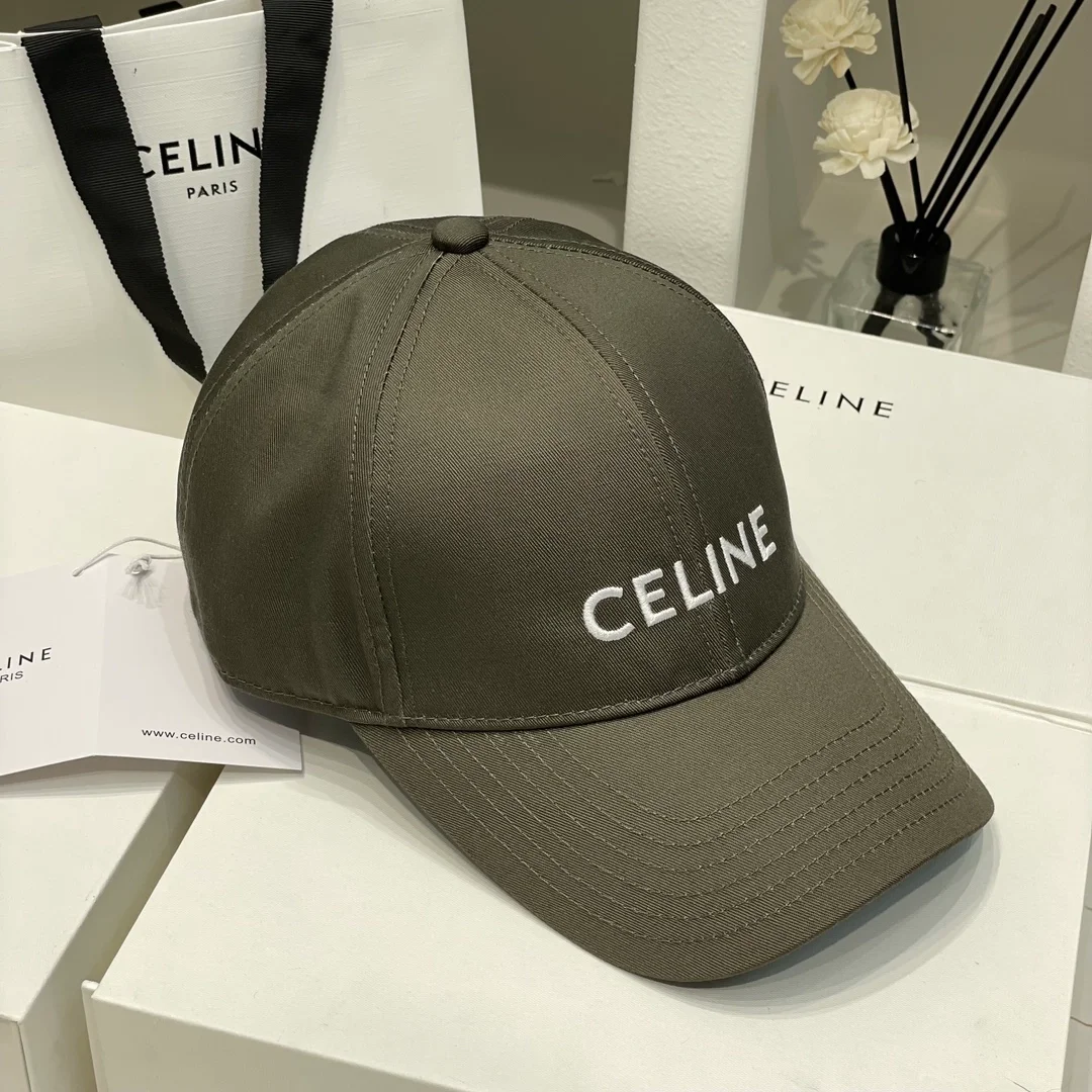 셀린느 자수 로고 코튼 베이스 볼캡 카키