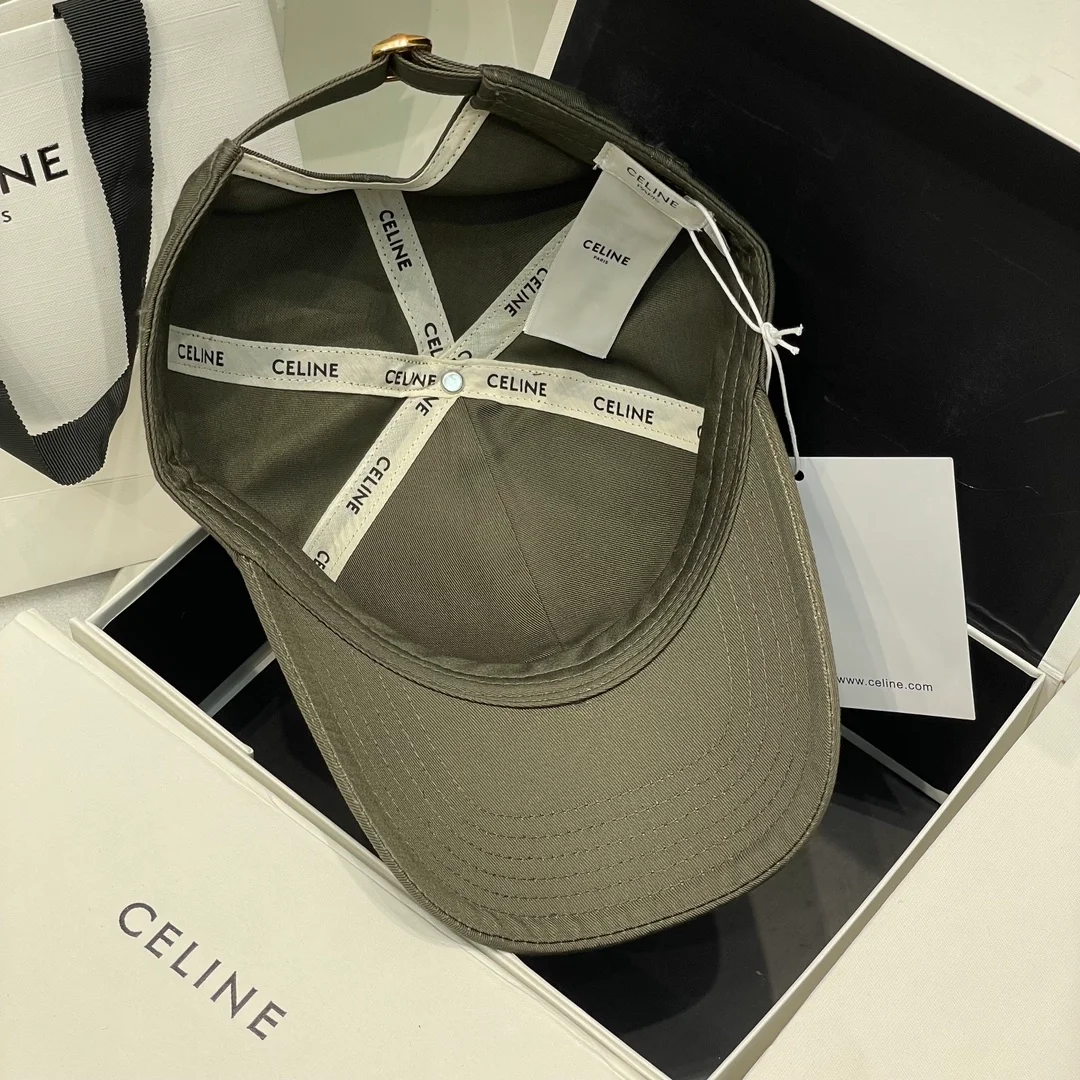 셀린느 자수 로고 코튼 베이스 볼캡 카키