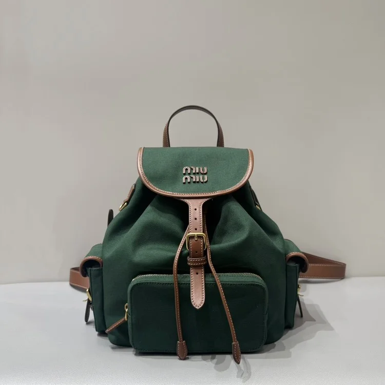 미우미우 백팩 그린