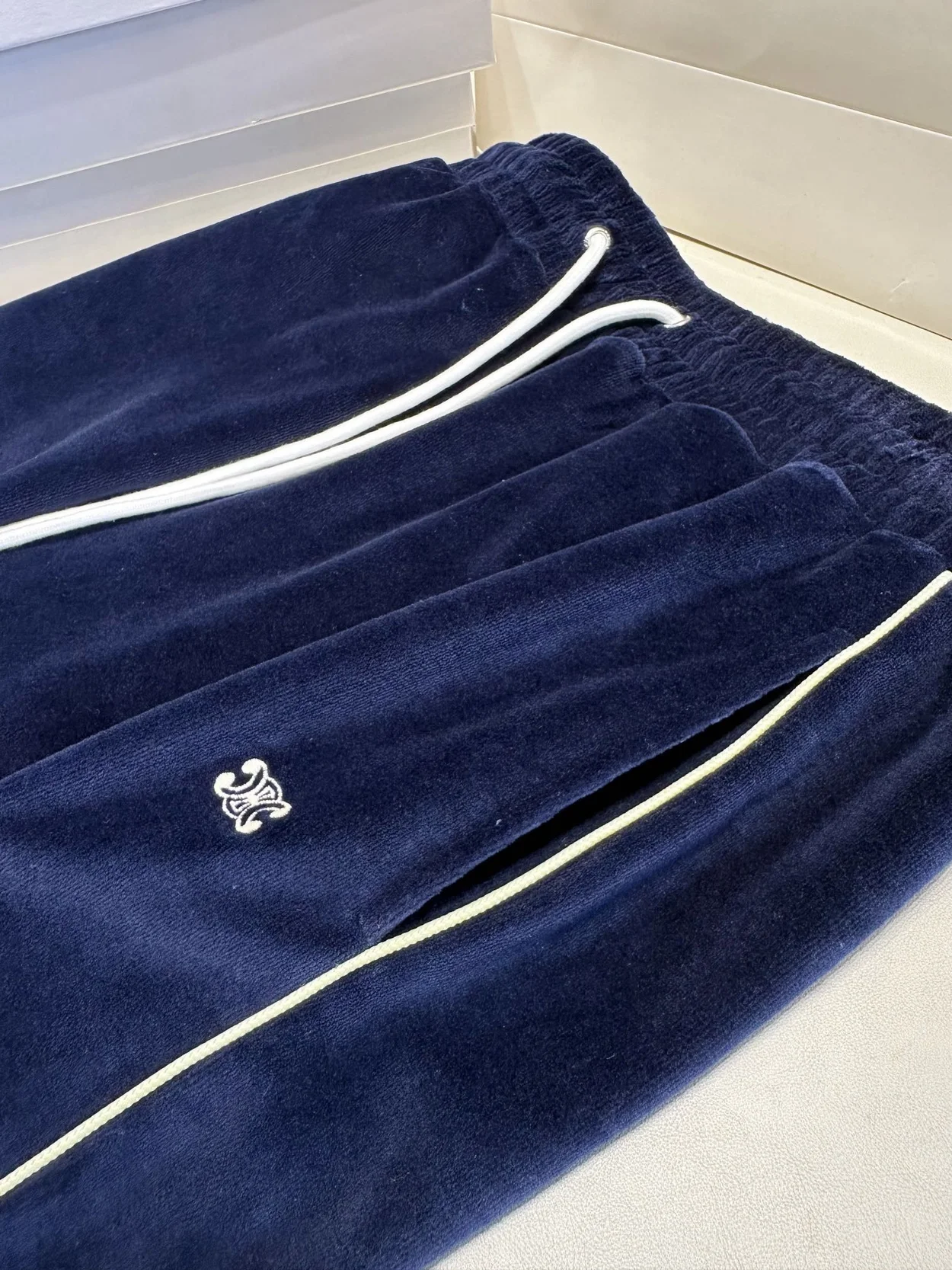 셀린느 벨벳 저지 트랙수트 팬츠 미드나잇