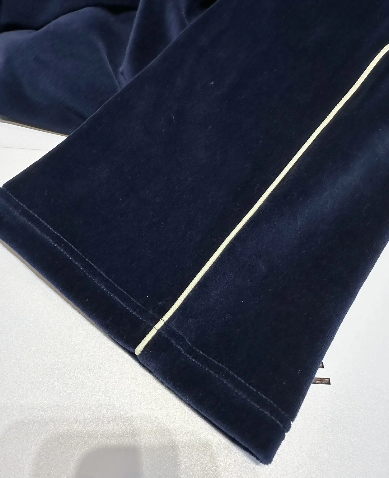 셀린느 벨벳 저지 트랙수트 팬츠 미드나잇