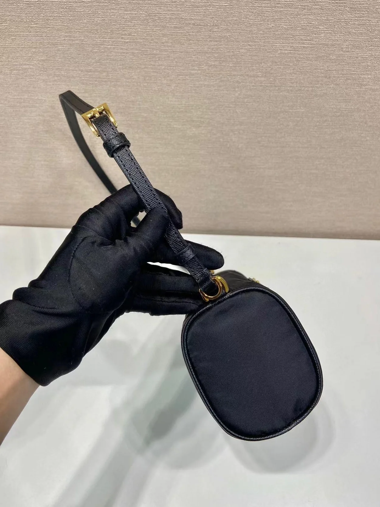 프라다 리나일론 블랙 파우치 1NE058