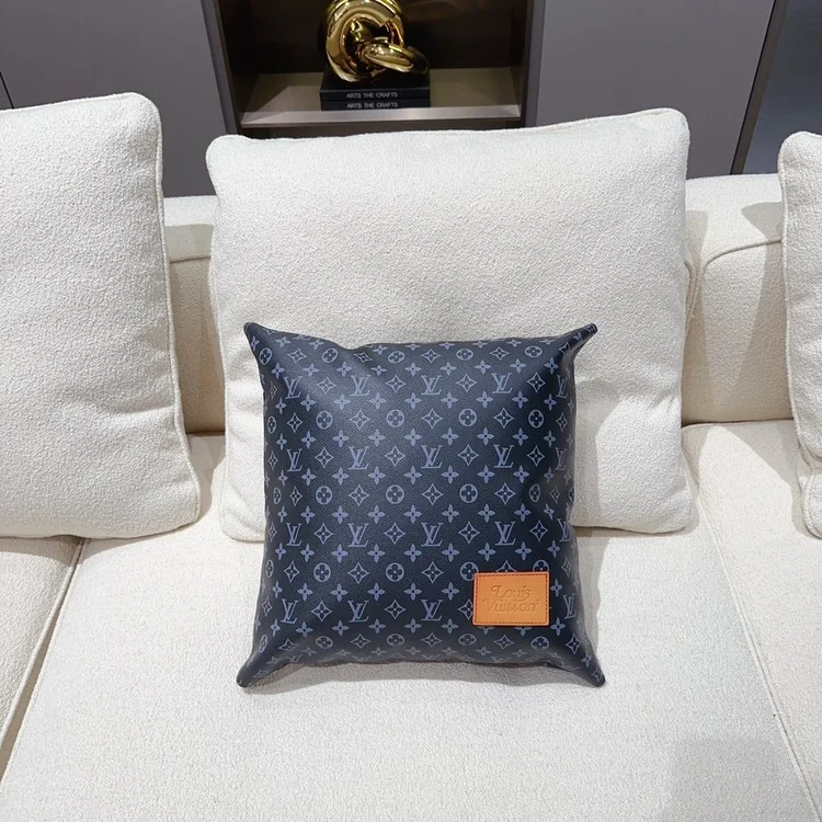 루이비통 모노그램 쿠션