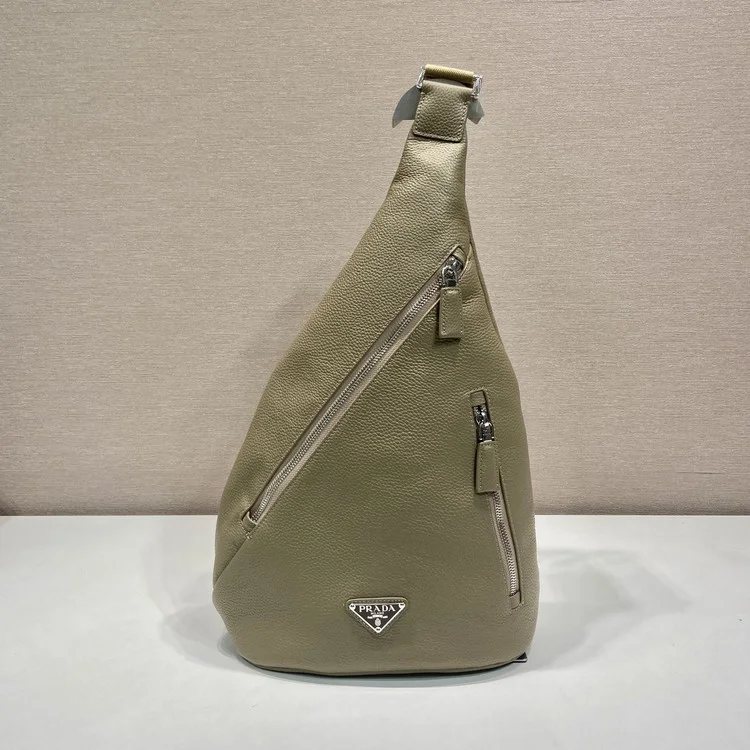 프라다 레더 슬링백 2VZ092