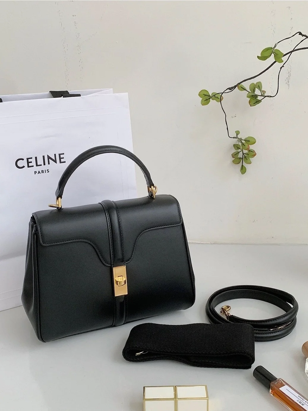 셀린느 16백 새틴 카프스킨