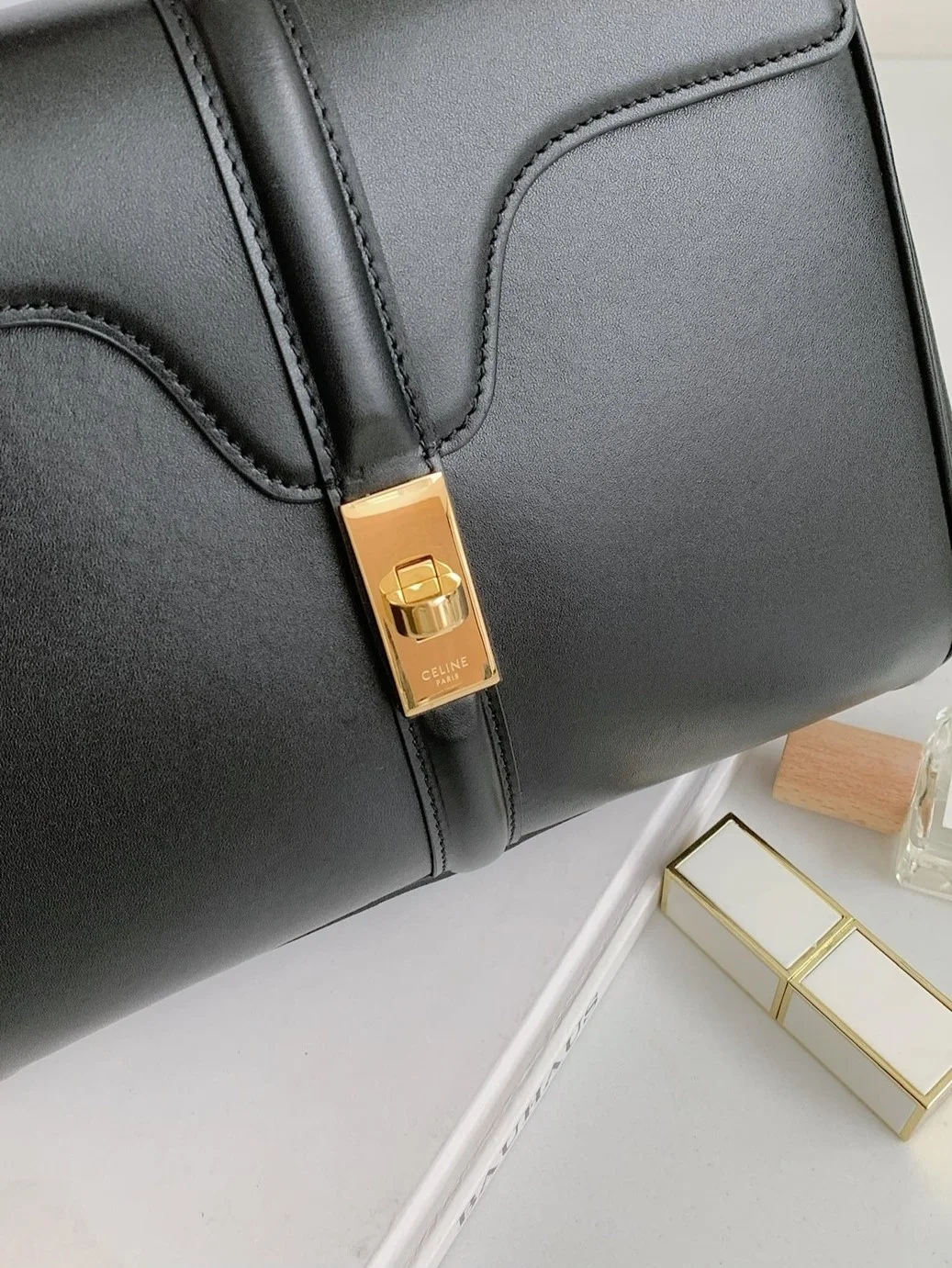 셀린느 16백 새틴 카프스킨