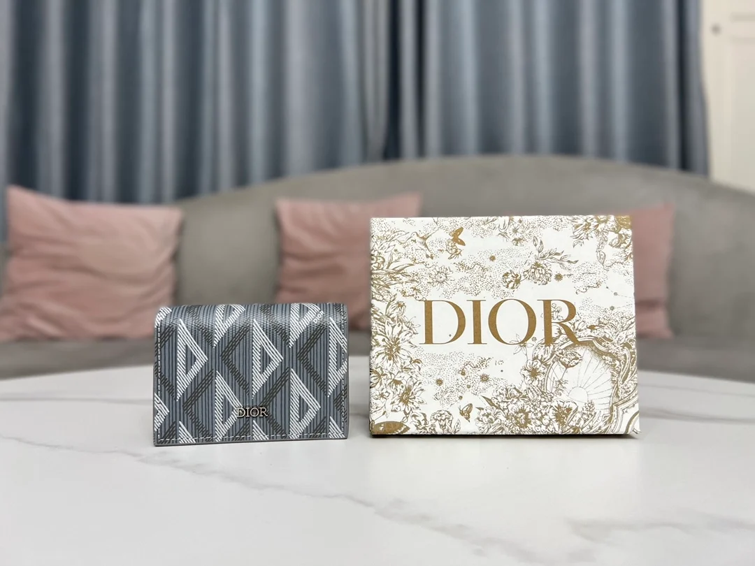 디올 다이아몬드 비즈니스 카드 지갑 그레이