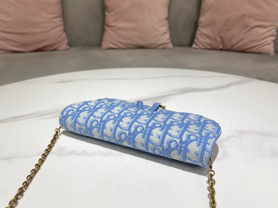 디올 오블리크 새들 장지갑 블루